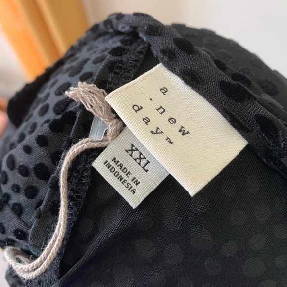 Velvet Textured Midi Dress - Picture 2 of 9